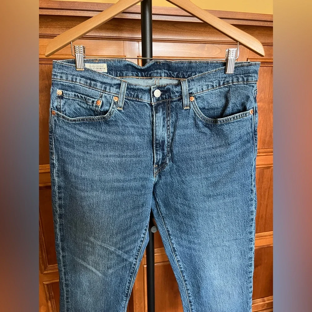 Levi’s Premium Men’s Jeans 511 Slim Medium Wash Blue Size 34